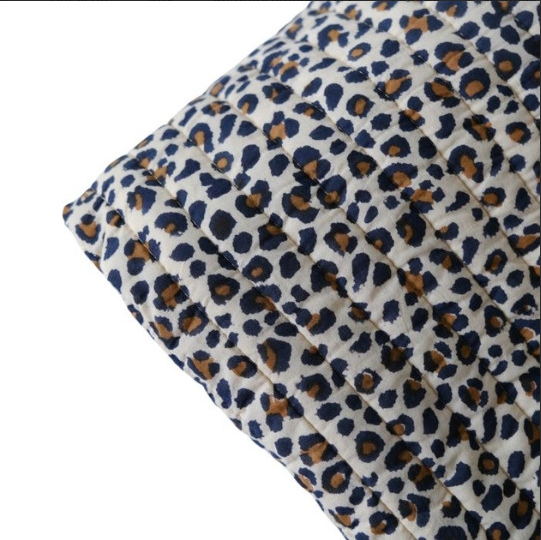 Couverture léopard beige/ fleurs