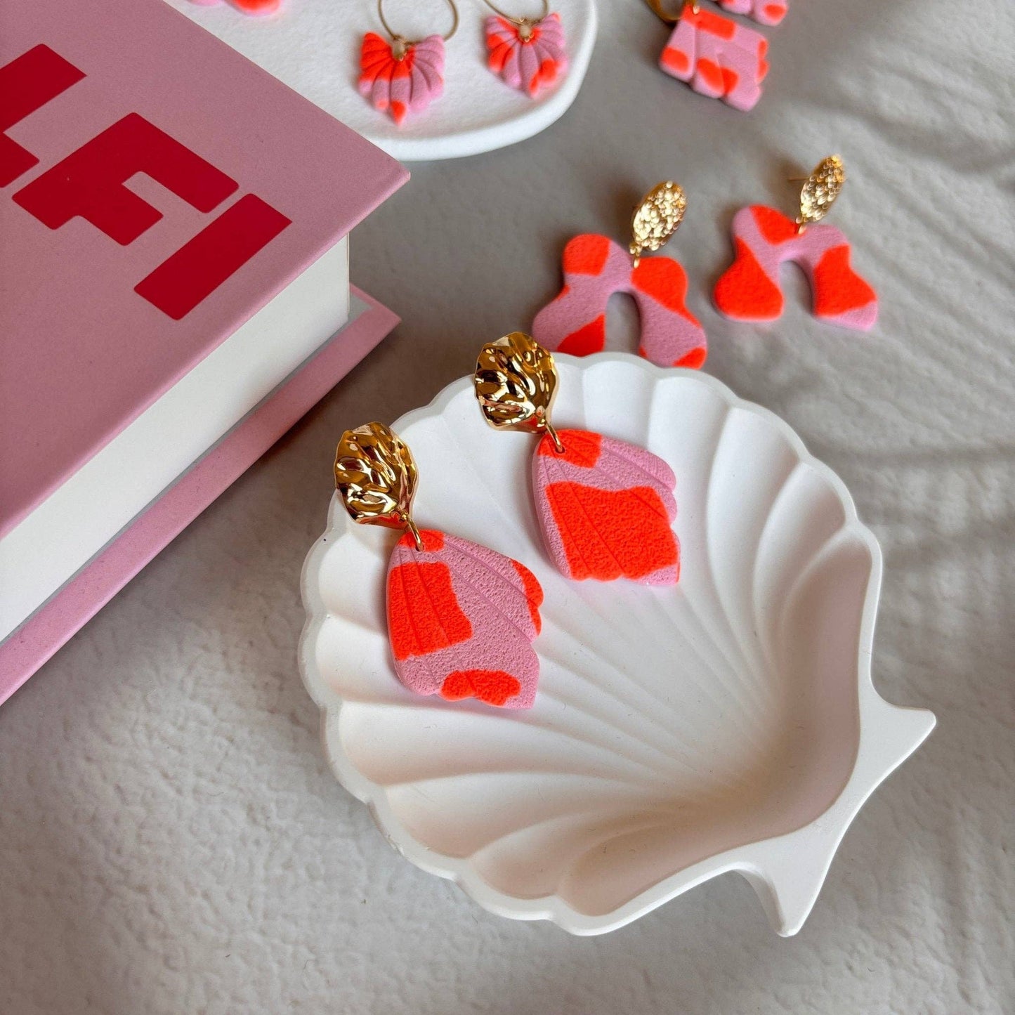 Sirenita – Boucles d'oreilles Feuille orange et fuchsia