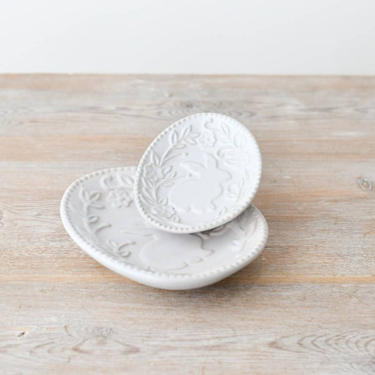 Plat à relief blanc avec lapin et fleur, 14 cm