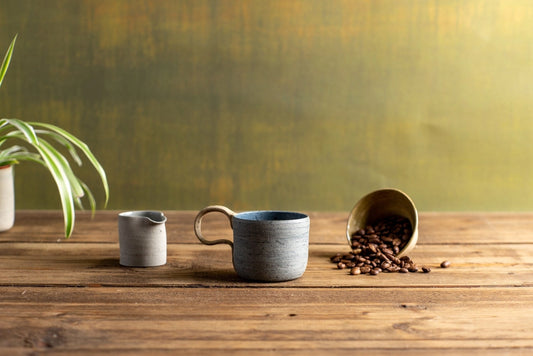 Tasse à thé en céramique bleu grès