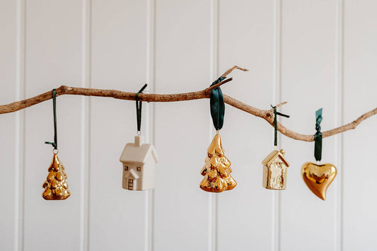 Décoration de Noël en céramique en forme de maison et d'arbre