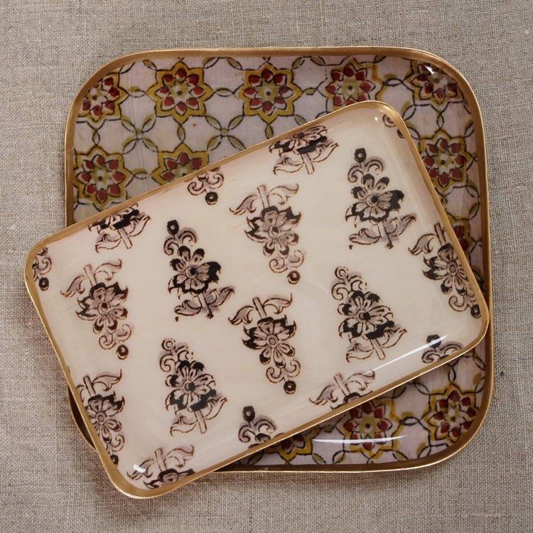Plateaux