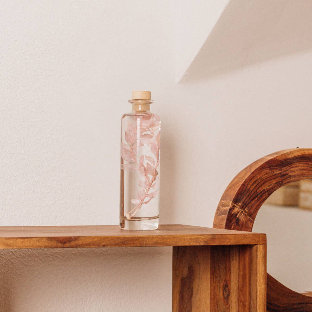L'Herbarium Ruscus rose 706C - plante immergée