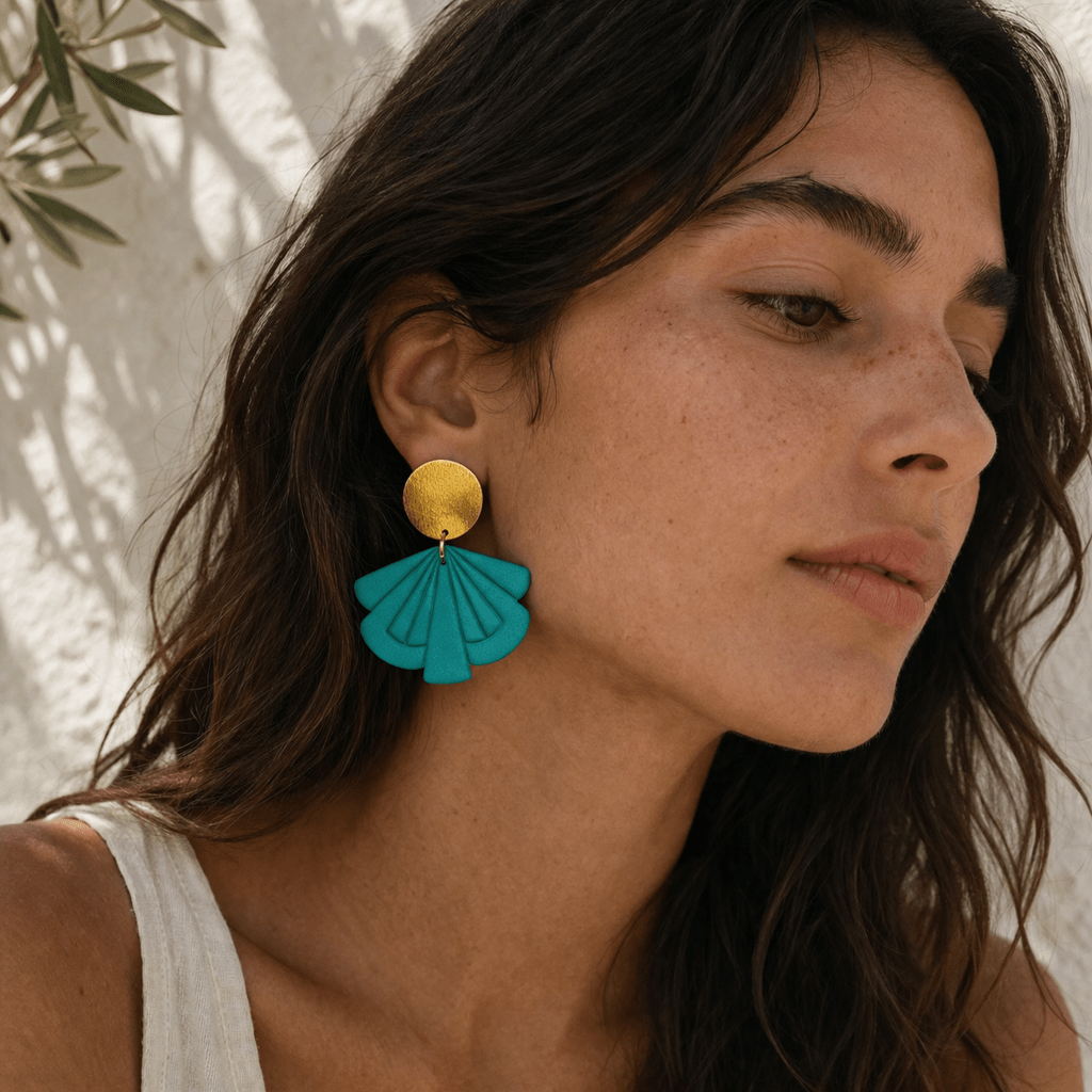 LEA – Boucles d'oreilles pendantes en éventail artisanales et colorées
