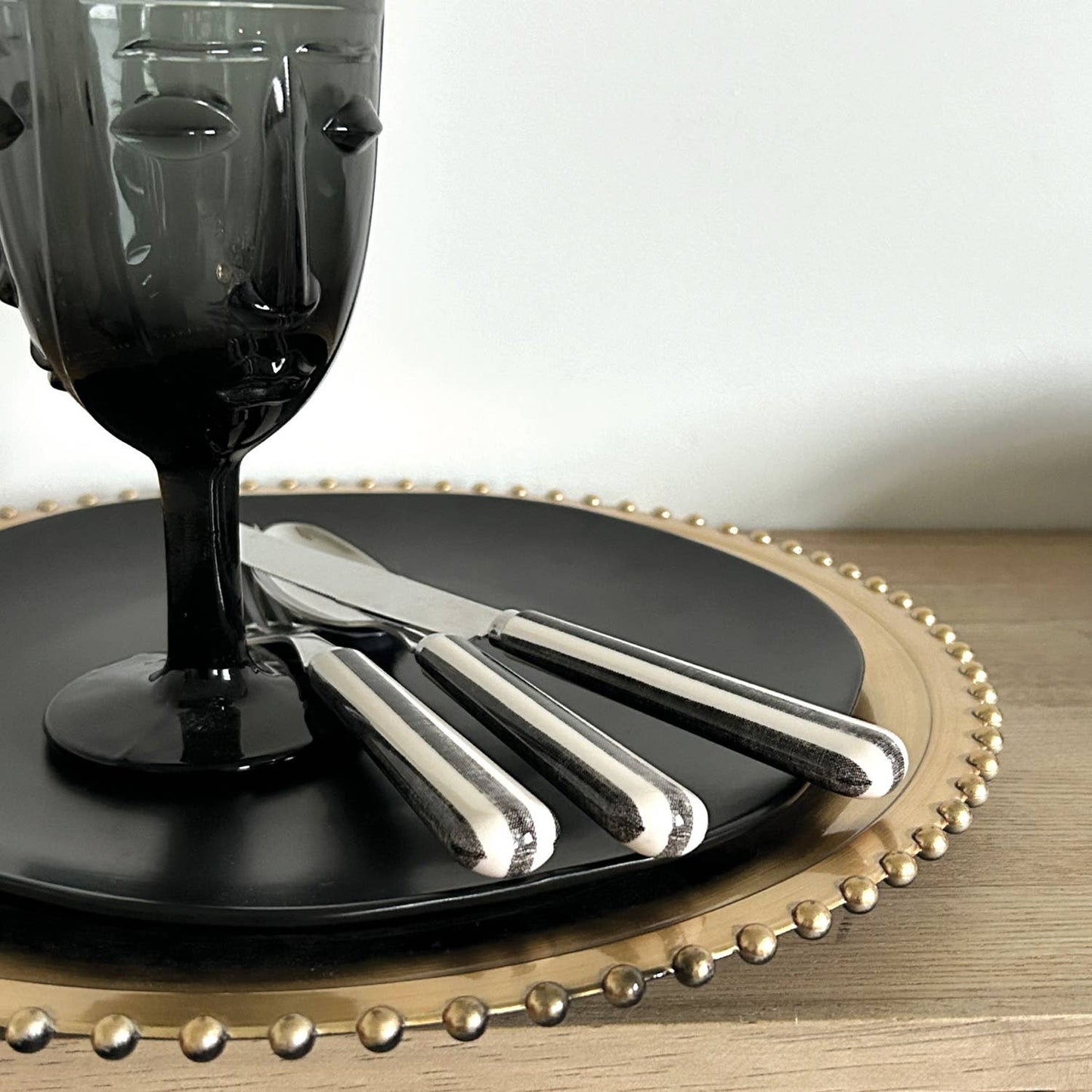 Dessous d'assiette perlé doré D33cm