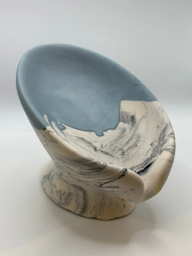 Porte savon sur pied