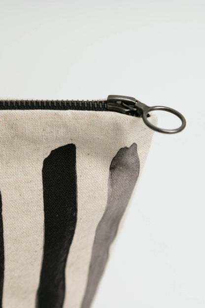 Trousse rayée NOIRE - .rm