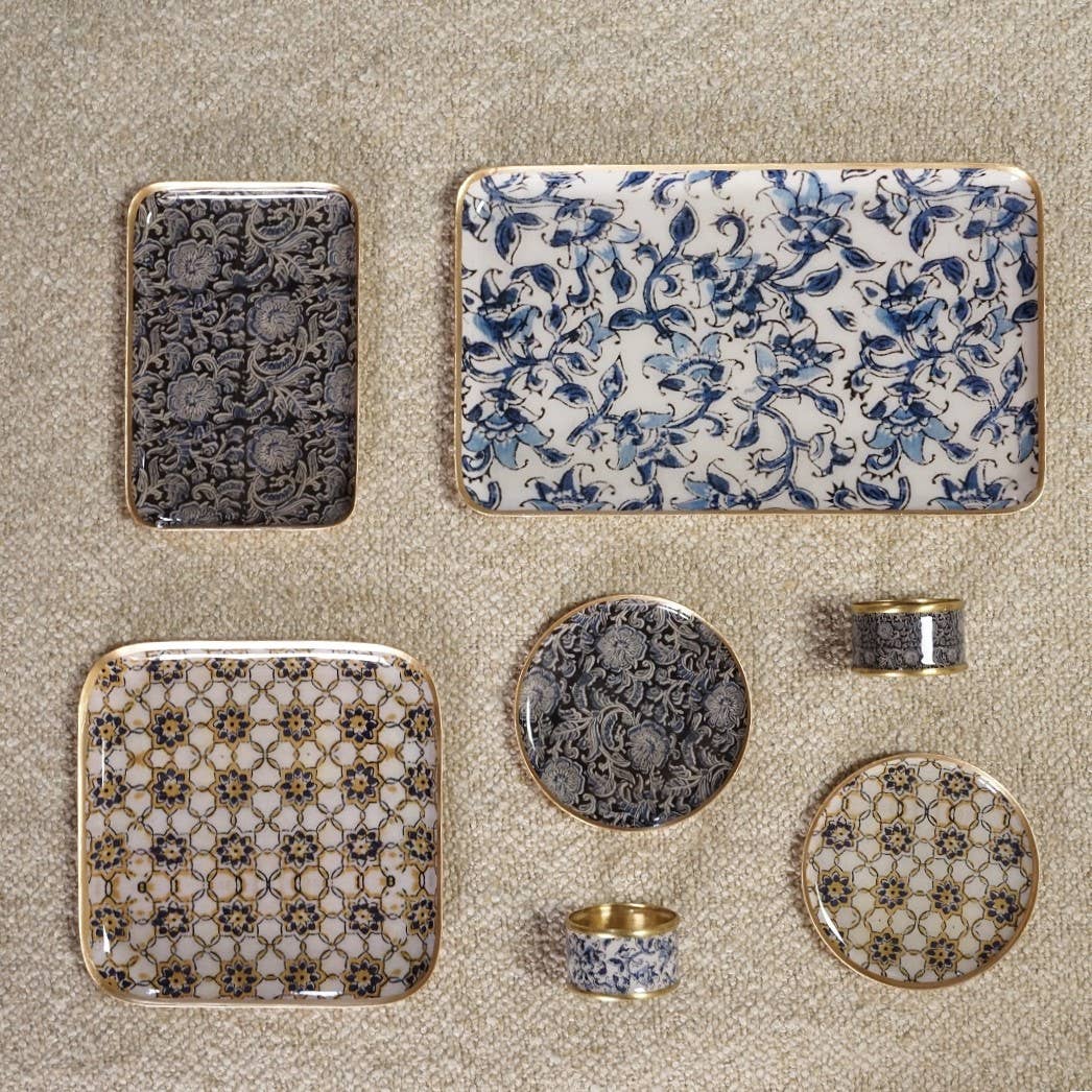 Plateau métal émaillé Kalamkari 10x15, bordure dorée