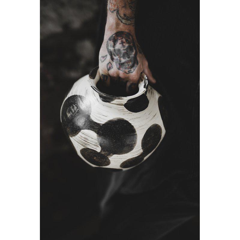 Vase en grès à tâches