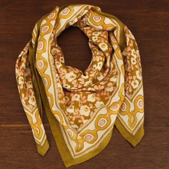 Foulard flower seventies - Mon grand indispensable kaki