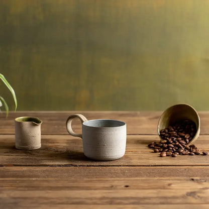 Tasse à café en grès céramique