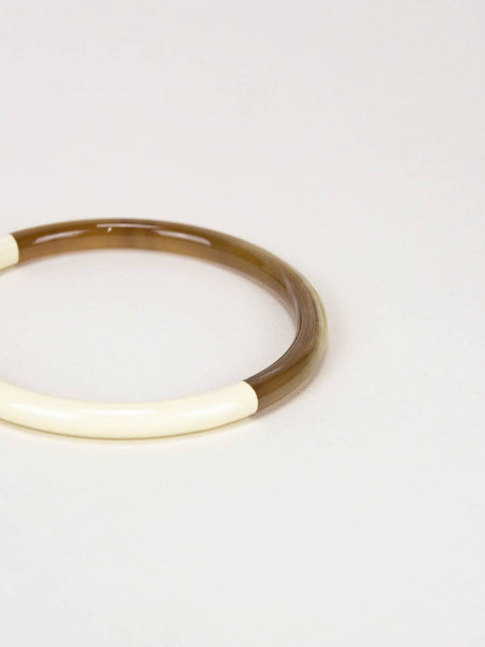 Jonc simple en corne blonde avec laque ivoire