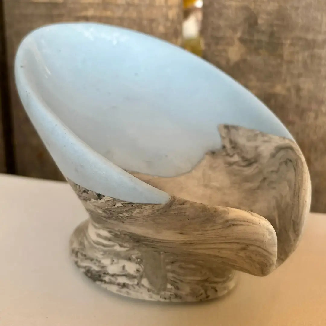 Porte savon sur pied