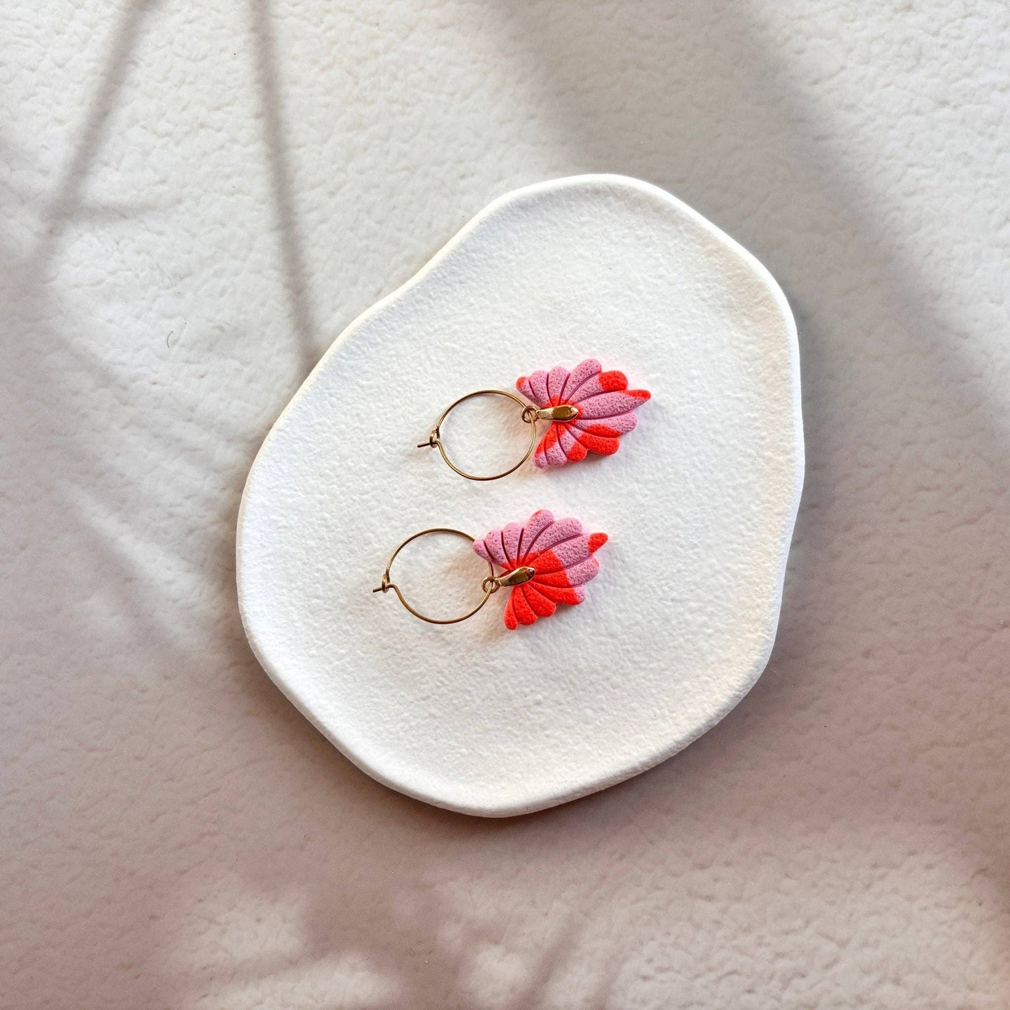 Fleur de Corail - Boucles d'Oreilles Créoles Artisanales