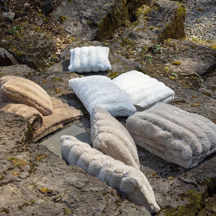 Plaid fausse fourrure